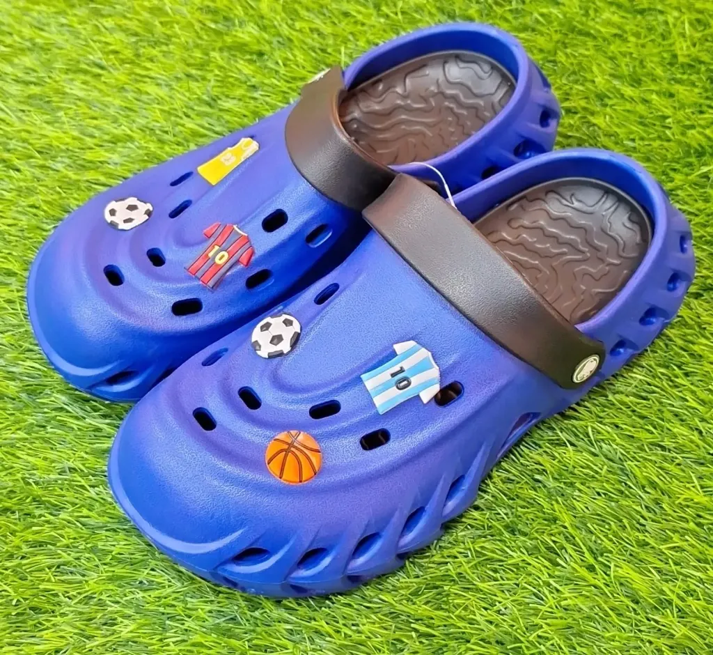 CROCS DOBLE FUTBOL