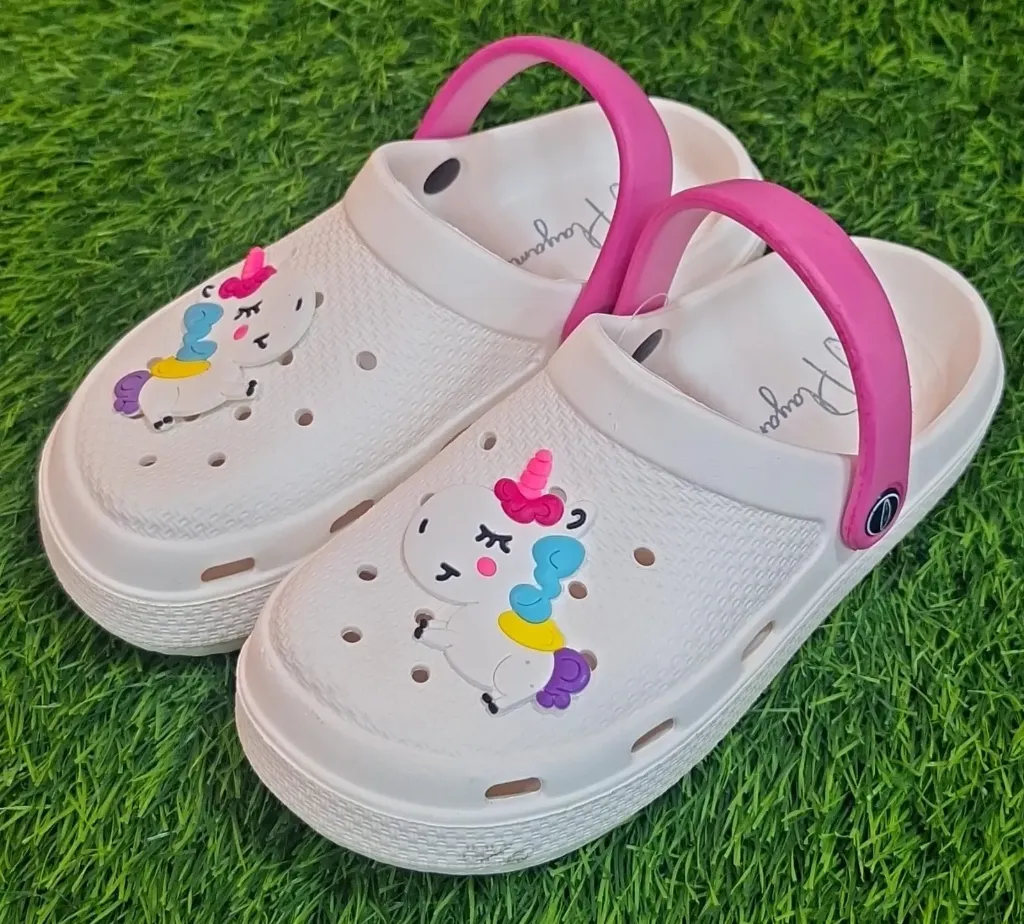 CROCS MEDIA SUELA CAPIBARA NIÑA